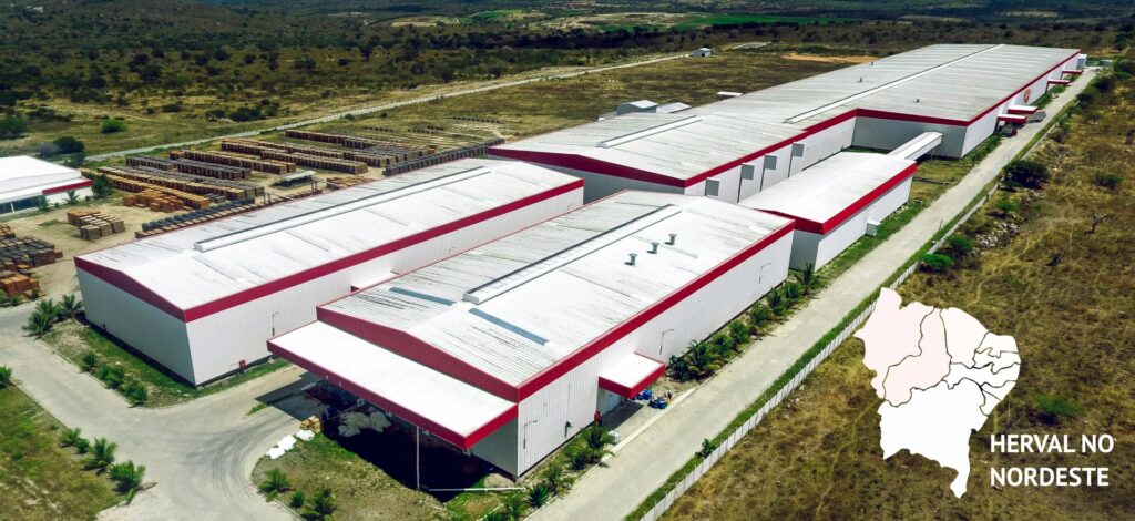 Foto aérea da fábrica da Herval no nordeste que fica na cidade de Bezerros, Pernambuco.